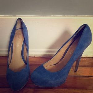 Aldo Light Blue Suede Pumps